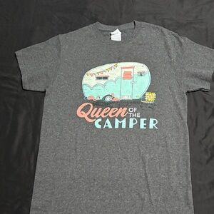 Gray 'Queen of the Camper' Graphic T-Shirt
